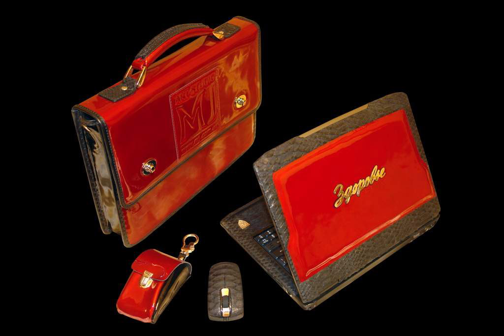 Laptop MJ Ferrari Gold Leather Edition - Python Skin (Notebook, Mouse, Mini Case & Bag) Personal Order.
