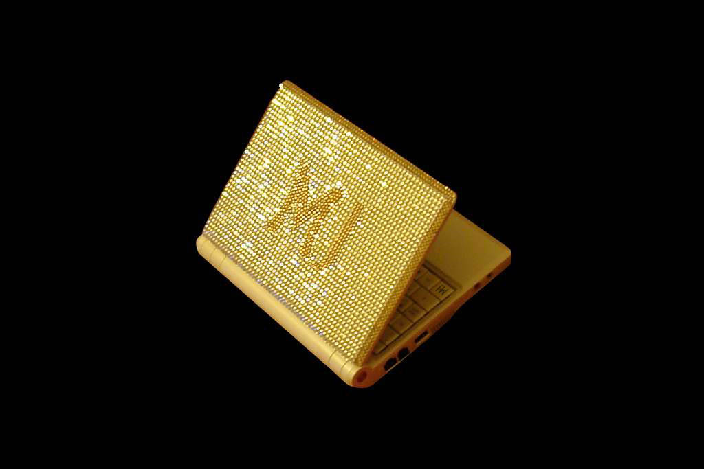 Laptop MJ Gold Diamond Limited Edition - Incrustation Diamond - Luxury Mini Netbook. Professional Laser Engraving. with Ivory USB Flash